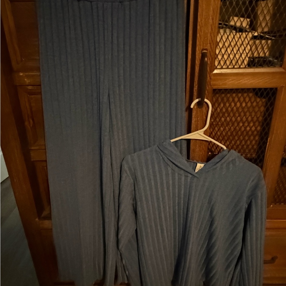 Wide-Leg Ribbed Lounge Pants in Slate Blue